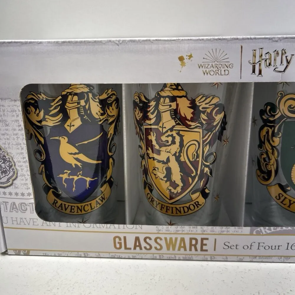 Harry Potter School Sigils Pint Beer Glass Set of Four New/Unused-Slytherin‎
